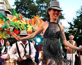 11016360635_d92dd7cee7_w