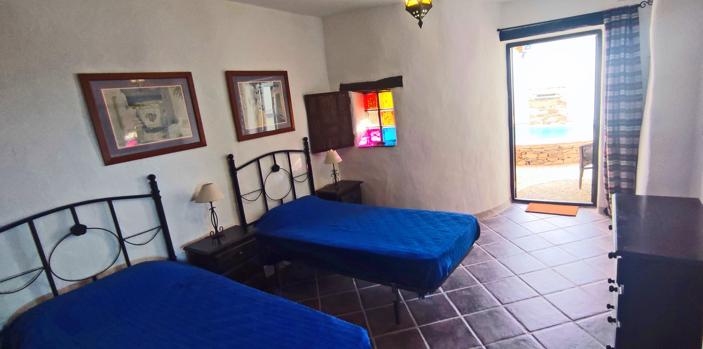 PORCH BEDROOM 2